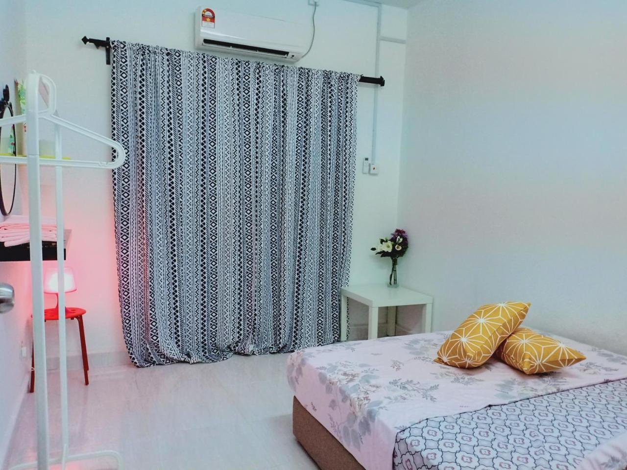 Appartement Casa Inderaloka Pantai Batu Buruk à Kuala Terengganu Extérieur photo