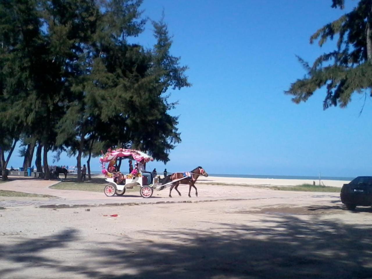 Appartement Casa Inderaloka Pantai Batu Buruk à Kuala Terengganu Extérieur photo