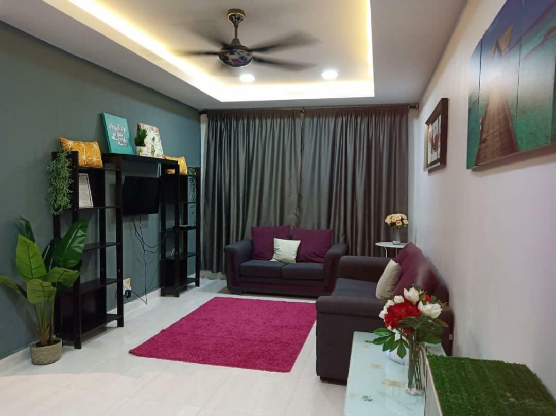 Appartement Casa Inderaloka Pantai Batu Buruk à Kuala Terengganu Extérieur photo